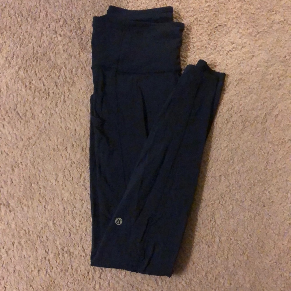 Navy blue fast and free lululemon leggings